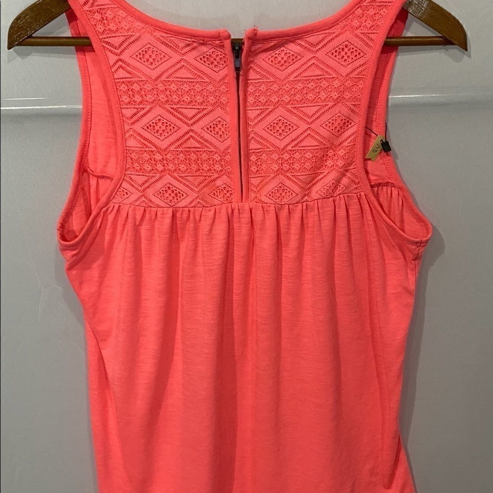 Vanity Tank Top    - Picture 3 of 6